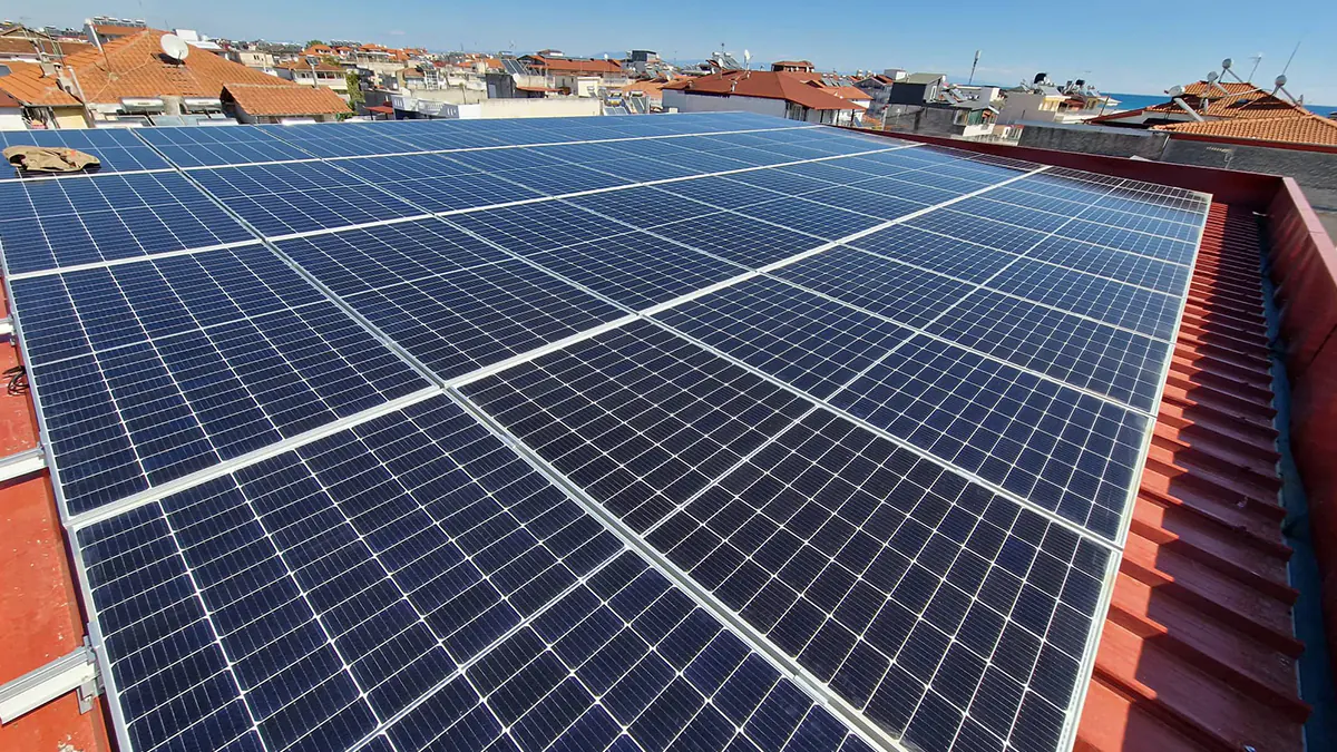 Φωτοβολταϊκό Έργο 20kWp στο ξενοδοχείο SKS LUXURY SUITES Φωτοβολταϊκό έργο σε στέγη της εταιρίας Σοφία Κωνσταντινίδου και ΣΙΑ ΟΕ διακριτικός τίτλος SKS Rooms O.E., με ισχύ 20kWp με το πρόγραμμα Net-Metering.